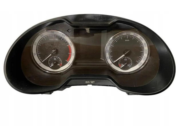 Панель приборов 5E0920750F   Skoda Octavia Mk3 (5E)       