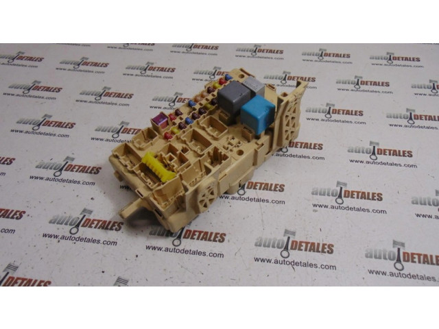 Блок предохранителей 892210F020   Toyota Corolla Verso AR10    