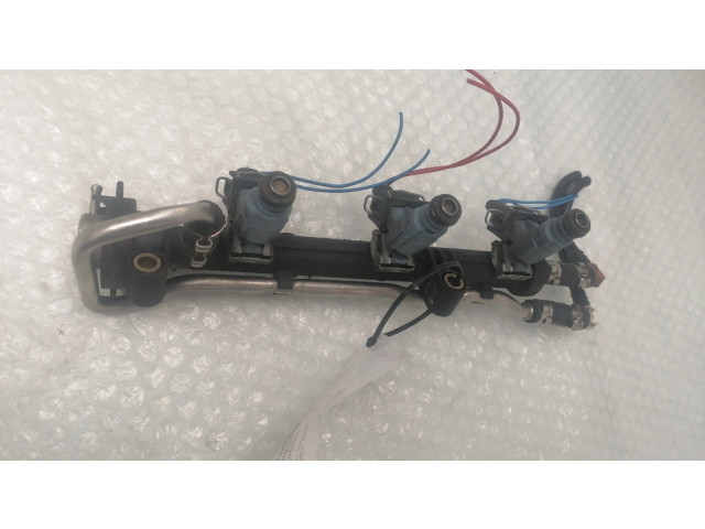 Топливная рампа 0280151050, 2435170146 Smart ForTwo I 0.6