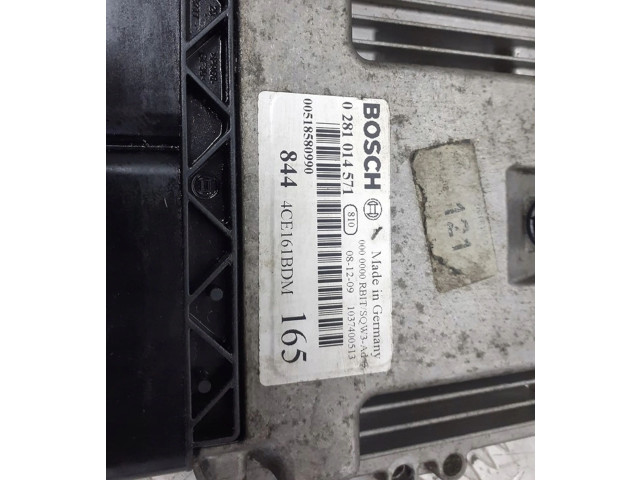 Блок управления двигателя 0281014571   Lancia Delta III