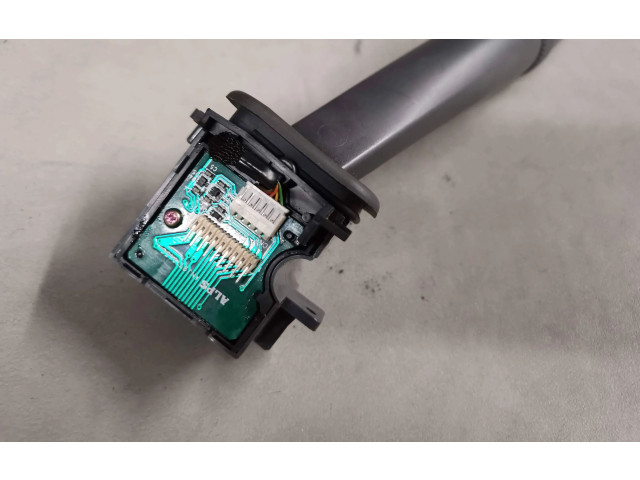 Ручка стеклоочистителей Volvo S60