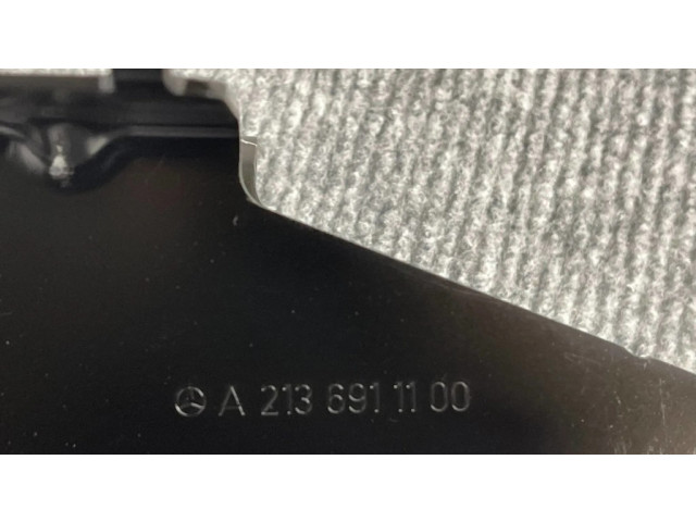 Другая деталь отделки багажника