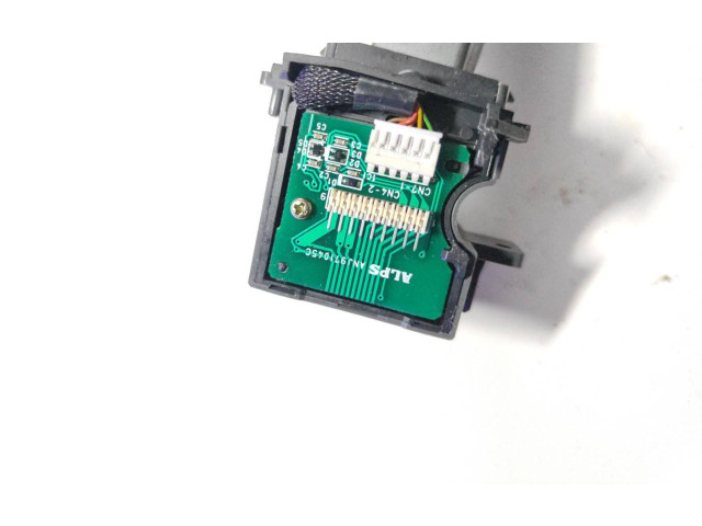 Ручка стеклоочистителей 9452387   Volvo S60