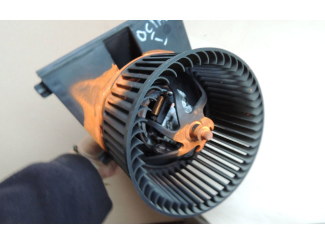 Вентилятор печки F667325B Skoda Octavia Mk1 (1U)