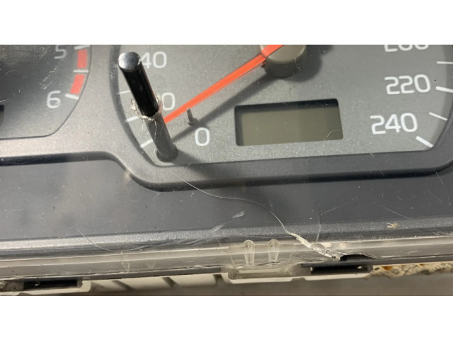 Панель приборов 30864182007 Volvo S40, V40