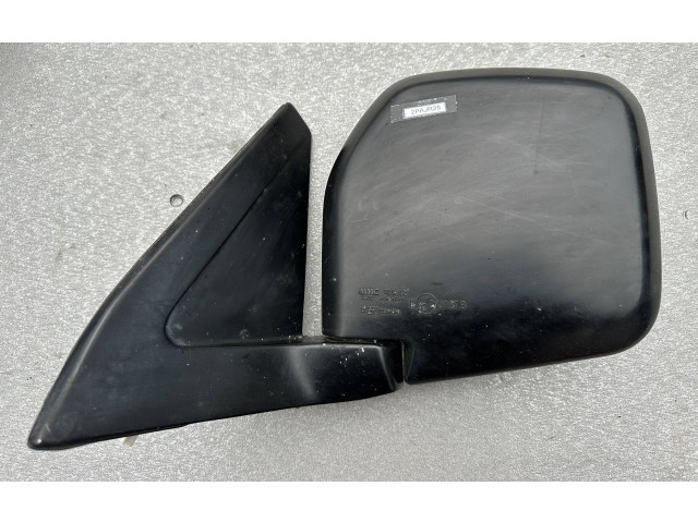 Zpětné zrcátko Mitsubishi Pajero 1995 MB696595