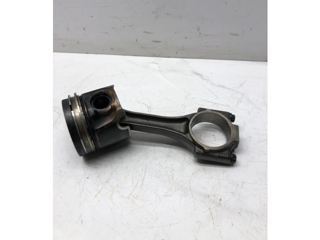 Поршень с шатуном Volkswagen PASSAT B6