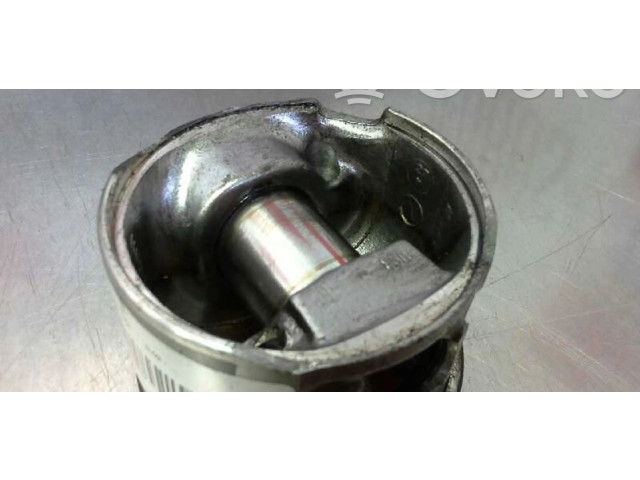  Поршень 9HXDV6ATED4   Peugeot Partner  