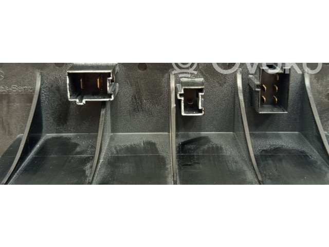 Блок предохранителей  A2305450832, 05045117   Mercedes-Benz SL R230    