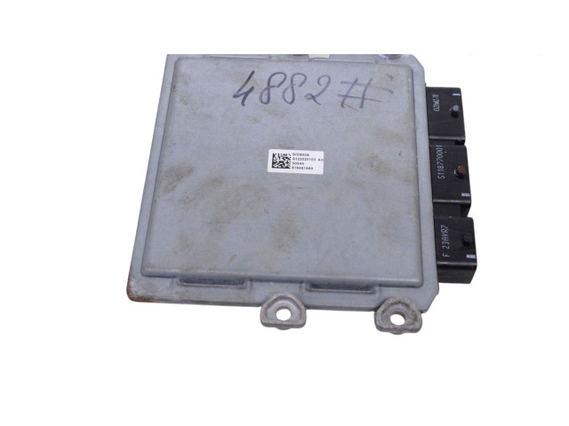 Блок управления двигателя 31211071 Volvo C30