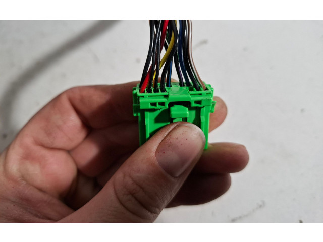 Зеркало электрическое        Volvo V60  2013 - 2018 года   