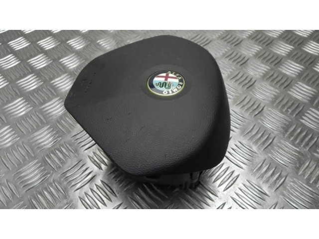 Подушка безопасности водителя 1560915200   Alfa Romeo Giulietta