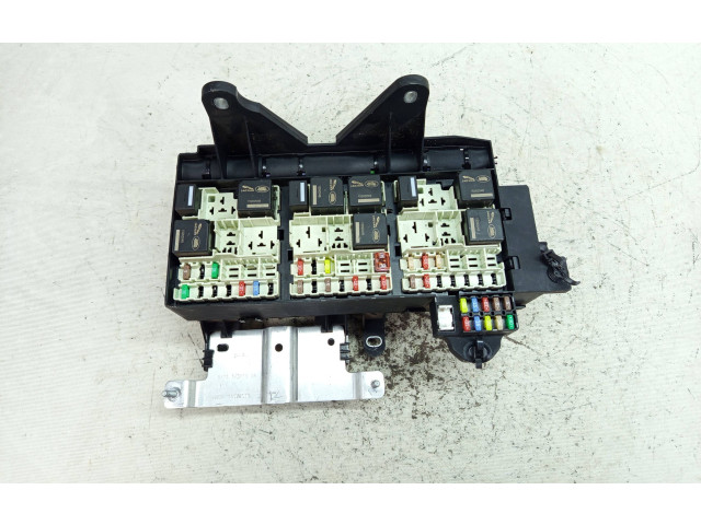 Ящик предохранителей (комплект) GX73-14A067-DB Jaguar XE
