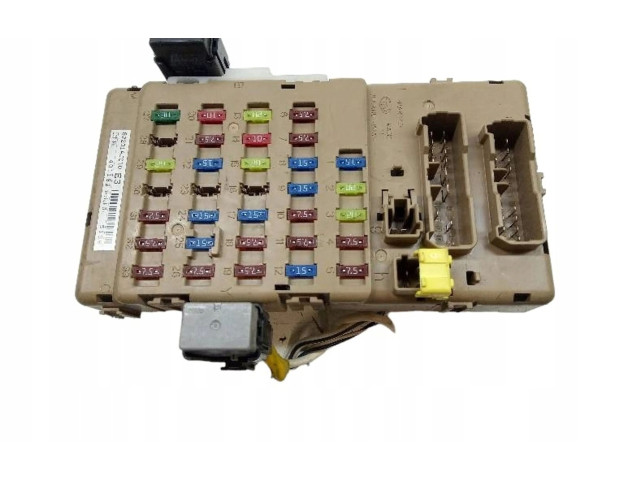 Pojistková skříňka Subaru Outback 2014