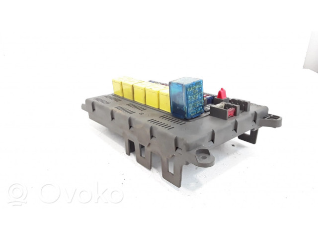 Pojistková skříňka Land Rover Freelander 2000