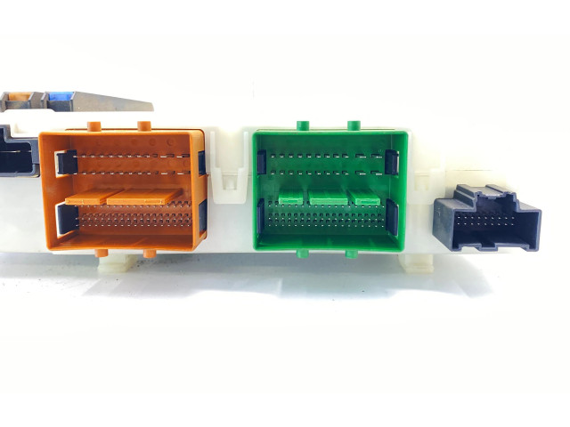 Блок предохранителей 7G9T14C256FA, 30765624AE   Volvo V70    