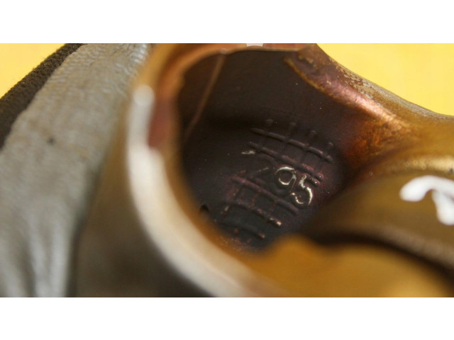  Поршень с шатуном    Skoda Octavia Mk2 (1Z)  