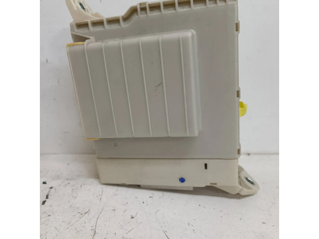 Блок комфорта 8273053020, 5L19170   Lexus IS 220D-250-350   