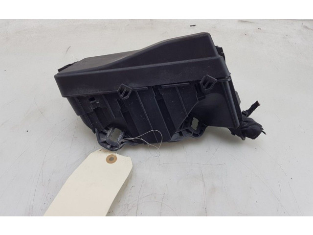 Блок предохранителей Audi A3 8Y