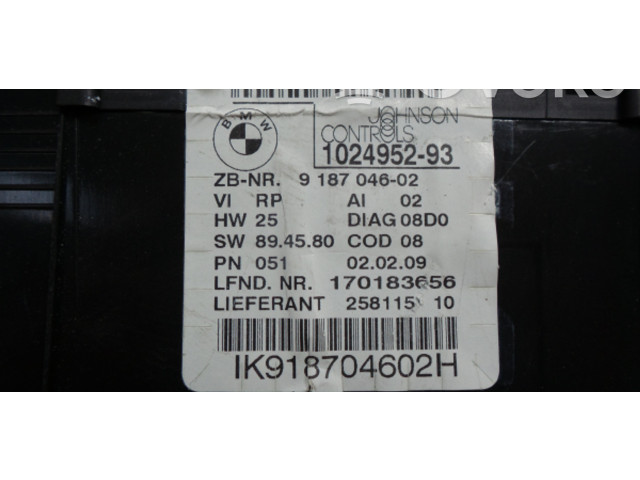 Přístrojová deska BMW 1 E81 E87 2008 1024952-93, 9187046-02