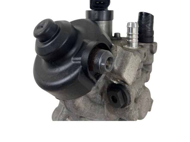 Топливный насос 0045010537, 04L130755D Audi Q3 8U