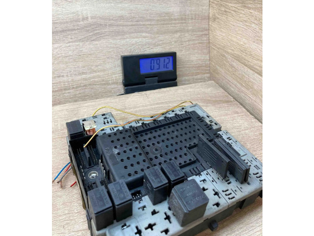 Блок предохранителей 9494673, 99W143   Volvo S80