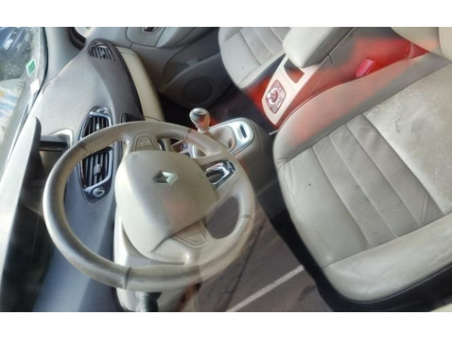 Зеркало электрическое Renault Scenic III - Grand scenic III 2009 - 2016 года