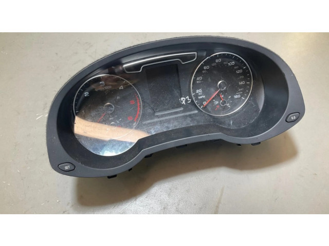 Панель приборов 1373923944, 8U0920980E Audi Q3 8U