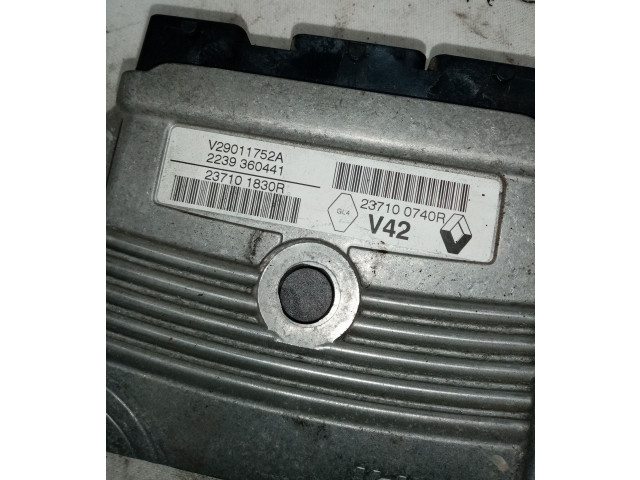 Блок управления двигателя 237100740R   Dacia Duster