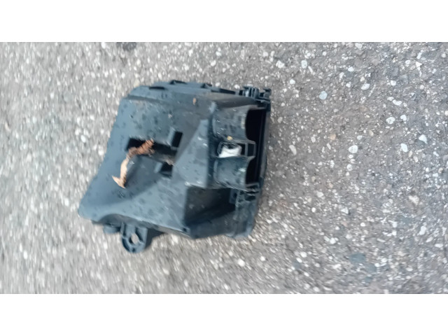 Блок предохранителей 243809584R, M007103 Dacia Dokker