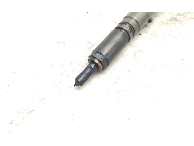 Форсунка 0445110114, 057130276H    Audi A8 S8 D2 4D   