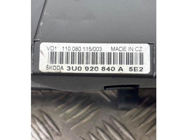 Панель приборов 11008011503, 3U0920840A Skoda Superb B5 (3U)