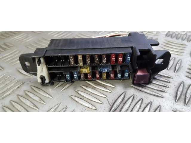 Pojistková skříňka Mazda 2 2003