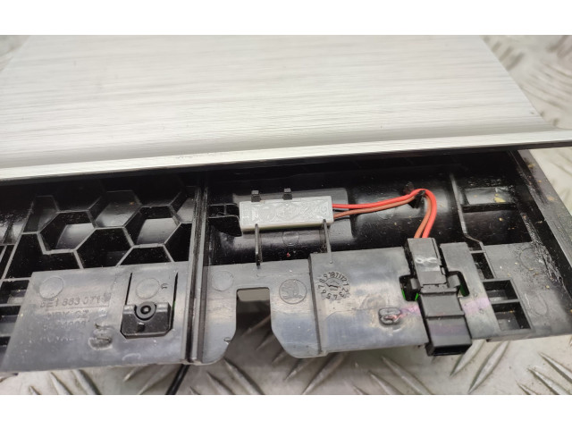 Модуль беспроводной зарядки 3V0035502, 5E1863071S   Skoda Octavia Mk3 (5E)