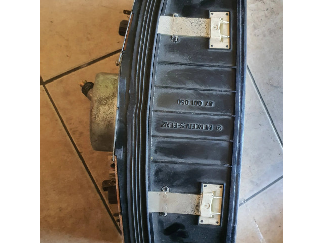 Панель приборов 87001050   Mercedes-Benz W123       