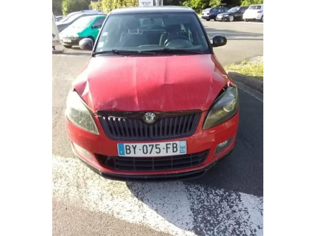 Зеркало электрическое Skoda Fabia Mk2 (5J) 2007 - 2014 года