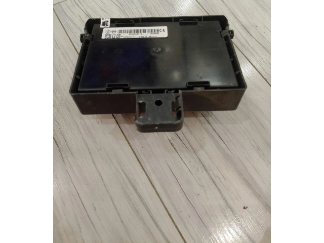 Блок комфорта 8201054119 Renault Clio III