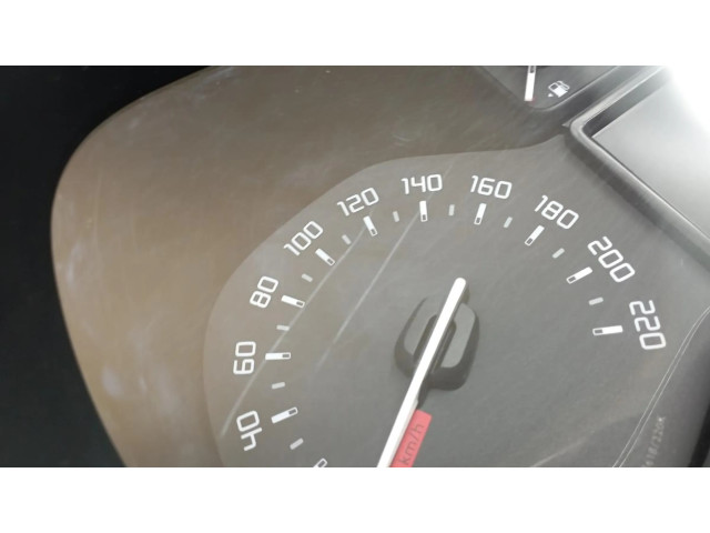 Přístrojová deska Citroen C3 2017 9813361380