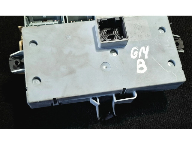 Блок предохранителей    Chevrolet TrailBlazer    