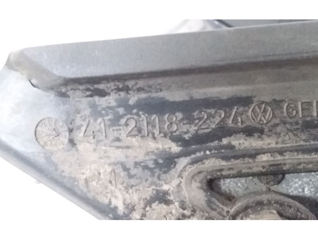 Зеркало электрическое правое Volkswagen Golf III 1992-1997 года