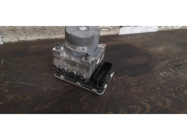 Блок АБС 5Q0614517DJ, 10022018844 Skoda Octavia Mk2 (1Z) 2004 - 2013 года