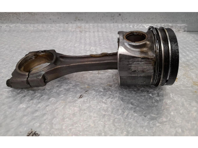 Píst Seat Ibiza III (6L)