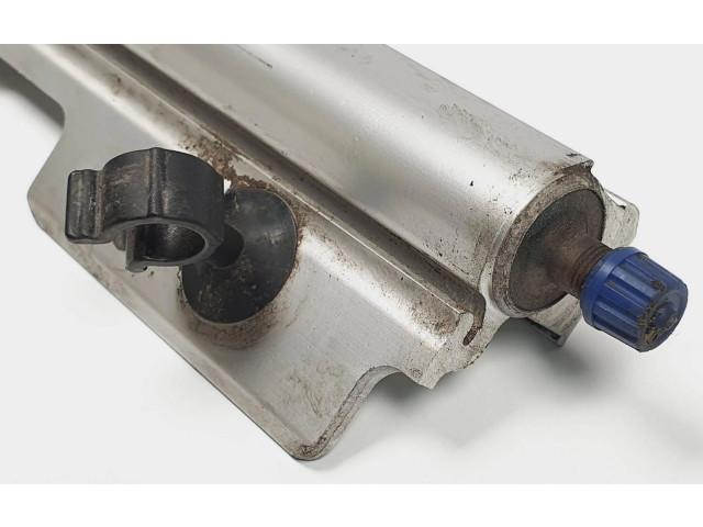 Топливная рампа 1270346 Volvo S90, V90