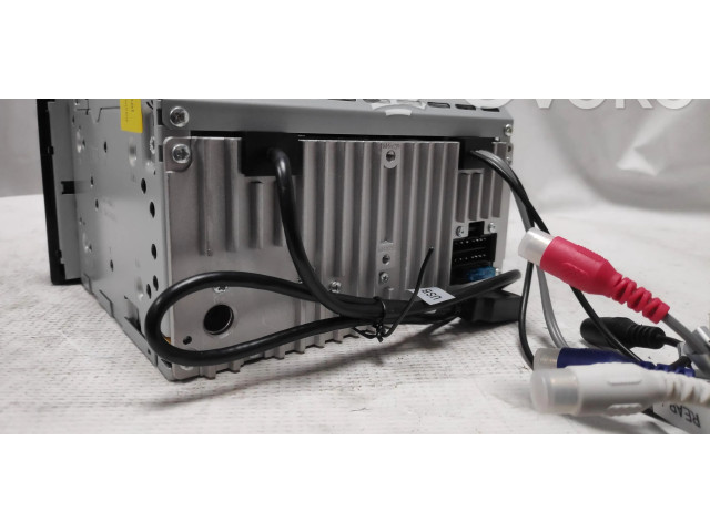 Дисплей       Mitsubishi L200