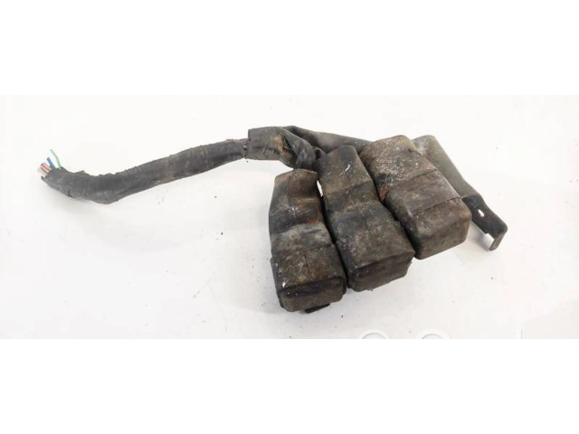 Блок предохранителей Mitsubishi Galant