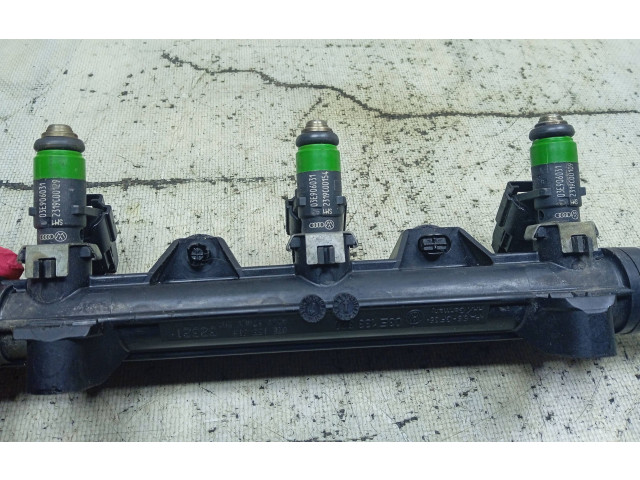 Топливная рампа 03E133320 Skoda Fabia Mk1 (6Y)