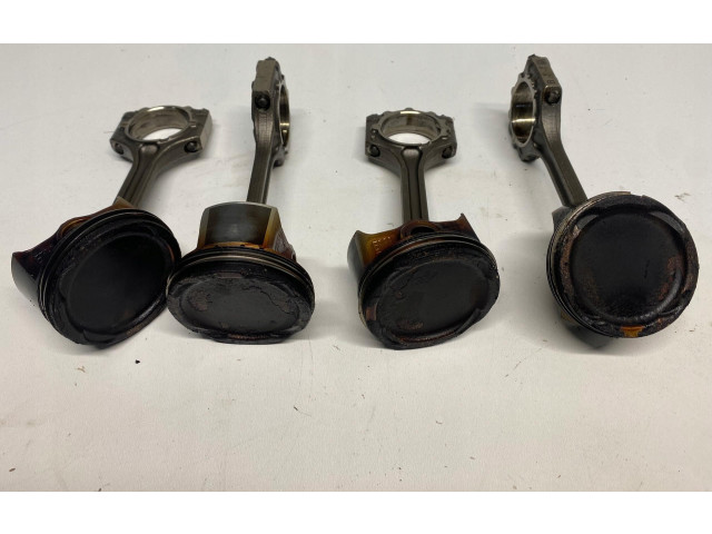 Píst G4LC KIA Venga