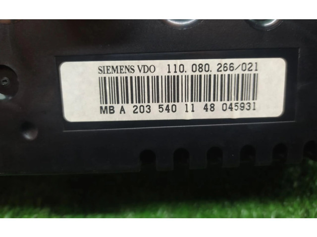 Přístrojová deska Mercedes-Benz C W203 2035401148