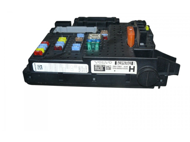 Блок предохранителей  30728512   Volvo XC90    