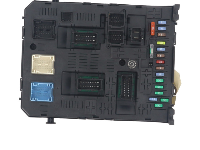 Блок предохранителей 657063 Citroen C5